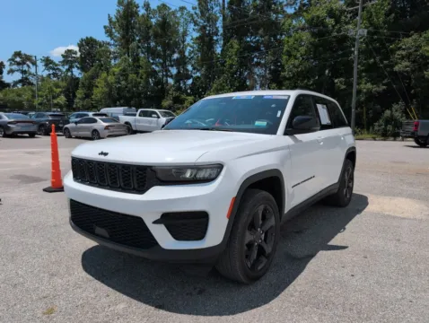 More photos of 2024 Jeep Grand Cherokee Altitude X at Automaxx of the Carolinas, SC