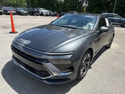 More photos of 2025 Hyundai Sonata SEL Convenience at Automaxx of the Carolinas, SC