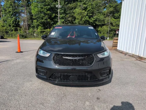 Another view of 2024 Chrysler Pacifica Hybrid Select for sale in Summerville, SC at Automaxx of the Carolinas