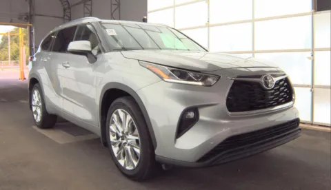 More photos of 2023 Toyota Highlander Limited at Automaxx of the Carolinas, SC
