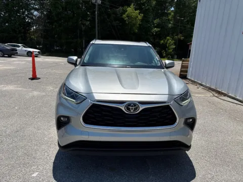 Another view of 2023 Toyota Highlander Limited for sale in Summerville, SC at Automaxx of the Carolinas