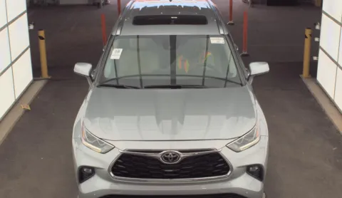 Another view of 2023 Toyota Highlander Limited for sale in Summerville, SC at Automaxx of the Carolinas