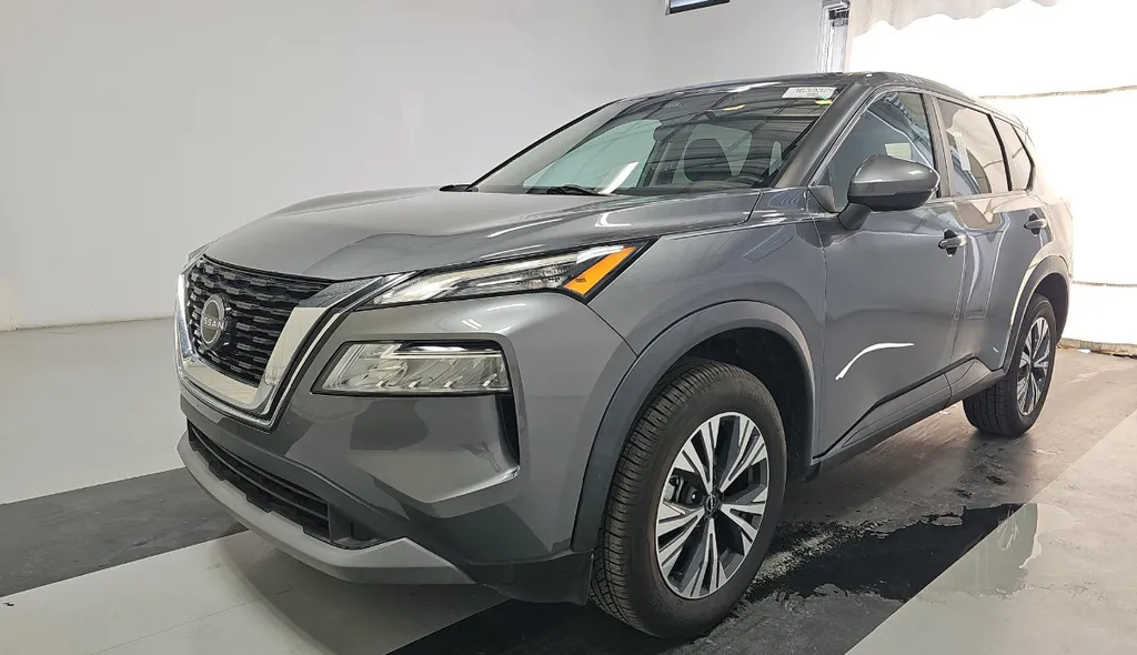 Gray 2022 Nissan Rogue SV for sale in Summerville, SC