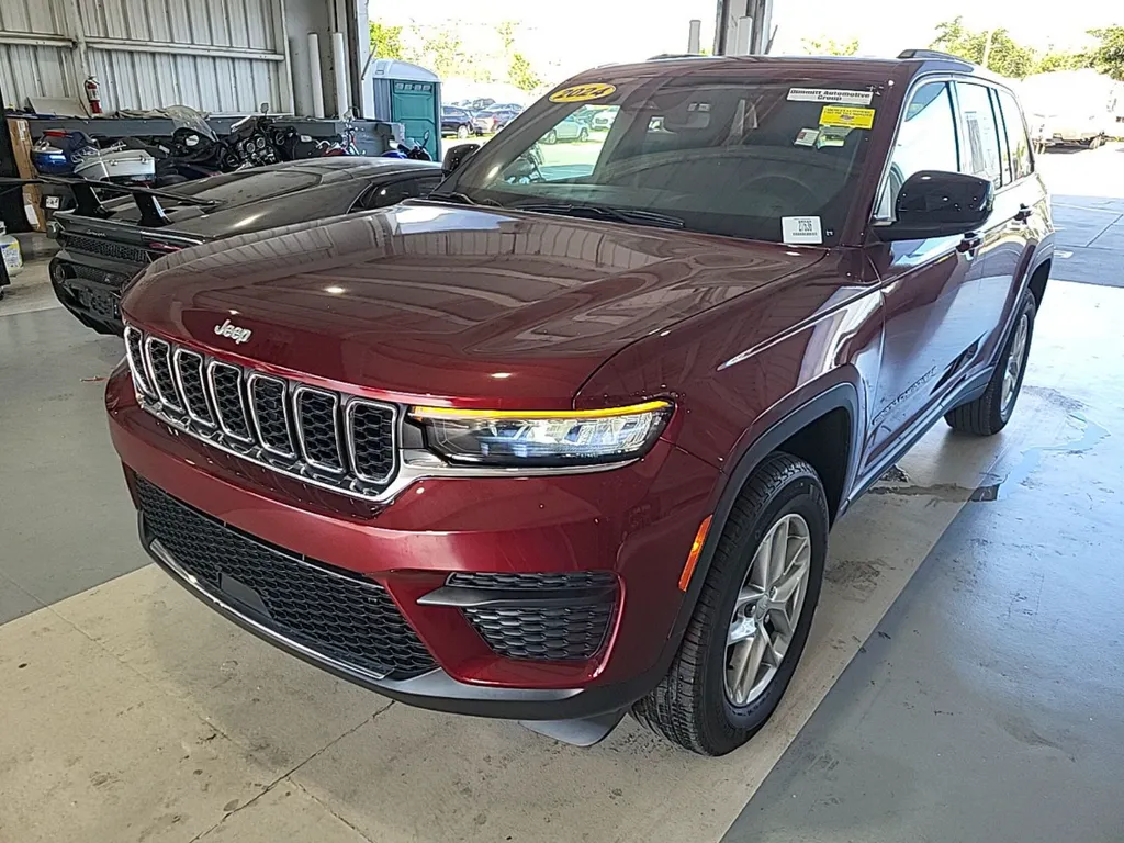 Red 2024 Jeep Grand Cherokee Laredo X for sale in Summerville, SC