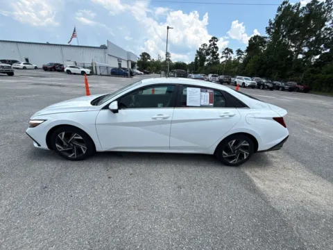 More photos of 2024 Hyundai Elantra Limited at Automaxx of the Carolinas, SC