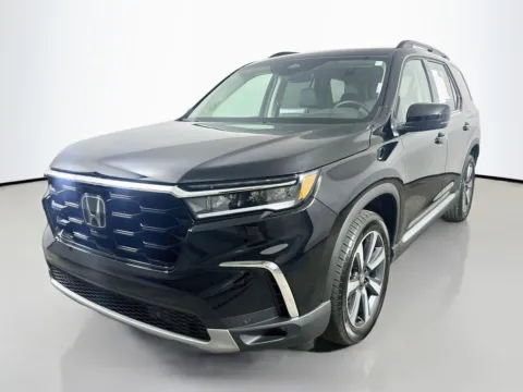 Another view of 2025 Honda Pilot Touring for sale in Summerville, SC at Automaxx of the Carolinas