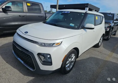 White 2020 Kia Soul S for sale in Summerville, SC