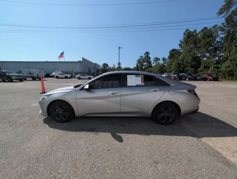 More photos of 2022 Hyundai Elantra SEL at Automaxx of the Carolinas, SC