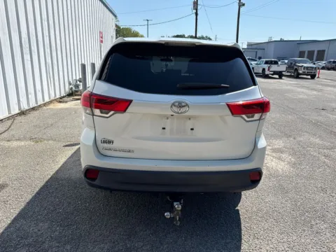 More photos of 2018 Toyota Highlander LE at Automaxx of the Carolinas, SC