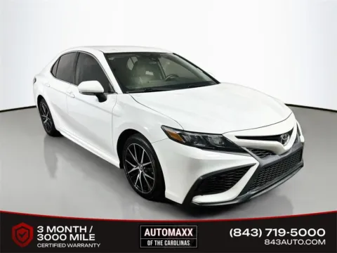 White 2022 Toyota Camry SE for sale in Summerville, SC