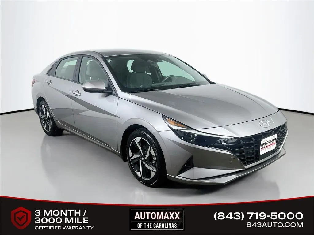 Silver 2023 Hyundai Elantra SEL for sale in Summerville, SC