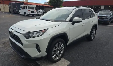 White 2021 Toyota RAV4 XLE Premium for sale in Summerville, SC