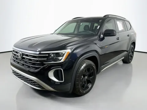 Another view of 2025 Volkswagen Atlas 2.0T Peak Edition for sale in Summerville, SC at Automaxx of the Carolinas