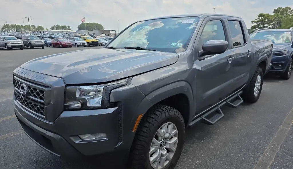 Gray 2023 Nissan Frontier SV for sale in Summerville, SC