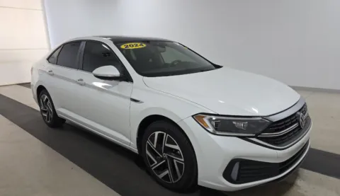 More photos of 2024 Volkswagen Jetta 1.5T SEL at Automaxx of the Carolinas, SC