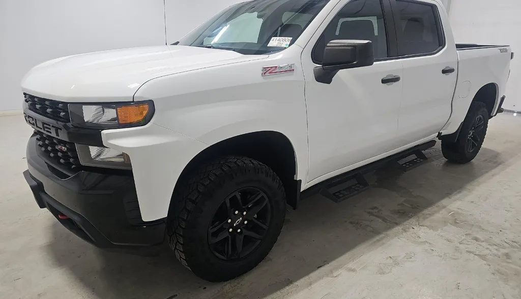 White 2022 Chevrolet Silverado 1500 LTD Custom Trail Boss for sale in Summerville, SC