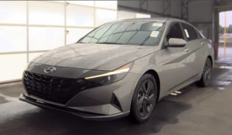 Silver 2022 Hyundai Elantra SEL for sale in Summerville, SC