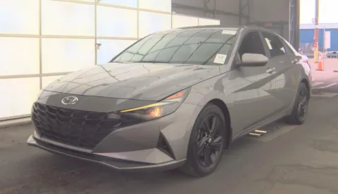 Silver 2023 Hyundai Elantra SEL for sale in Summerville, SC