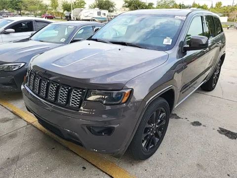 Unknown 2020 Jeep Grand Cherokee Altitude for sale in Summerville, SC