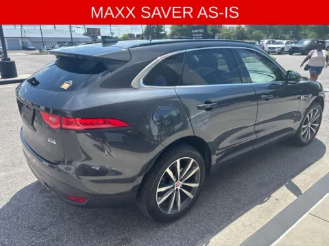 More photos of 2018 Jaguar F-PACE 25t Prestige at Automaxx of the Carolinas, SC