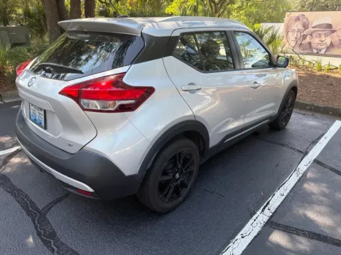 More photos of 2019 Nissan Kicks SR at Automaxx of the Carolinas, SC