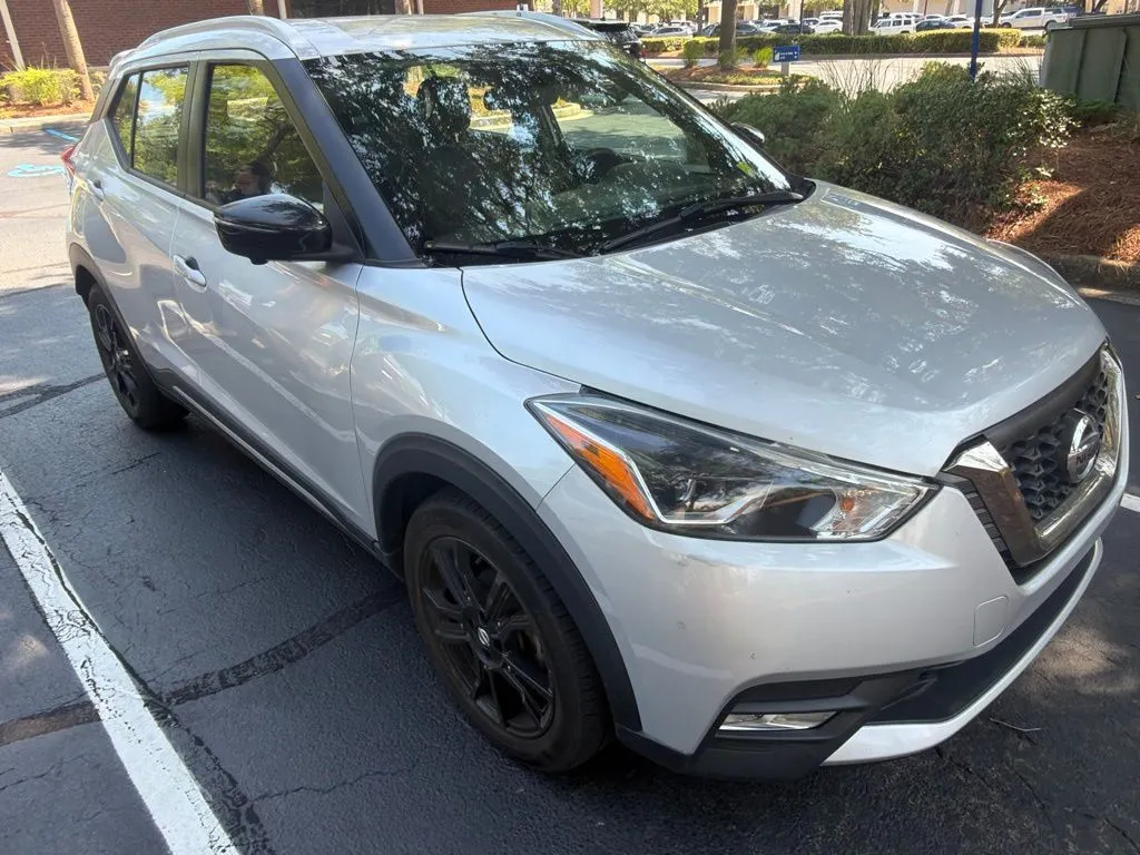 Silver 2019 Nissan Kicks SR for sale in Summerville, SC