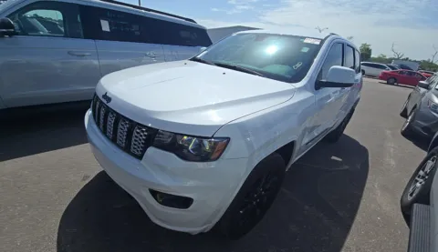 White 2022 Jeep Grand Cherokee WK Laredo X for sale in Summerville, SC
