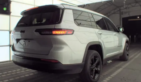 More photos of 2024 Jeep Grand Cherokee L Altitude at Automaxx of the Carolinas, SC
