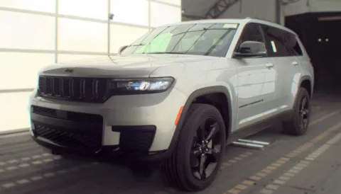 Silver 2024 Jeep Grand Cherokee L Altitude for sale in Summerville, SC