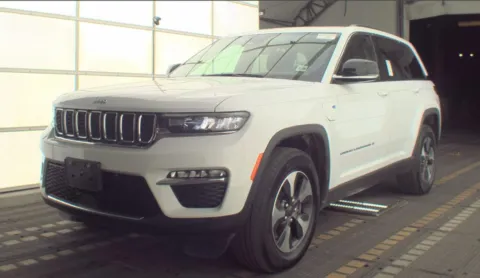 White 2023 Jeep Grand Cherokee 4xe for sale in Summerville, SC