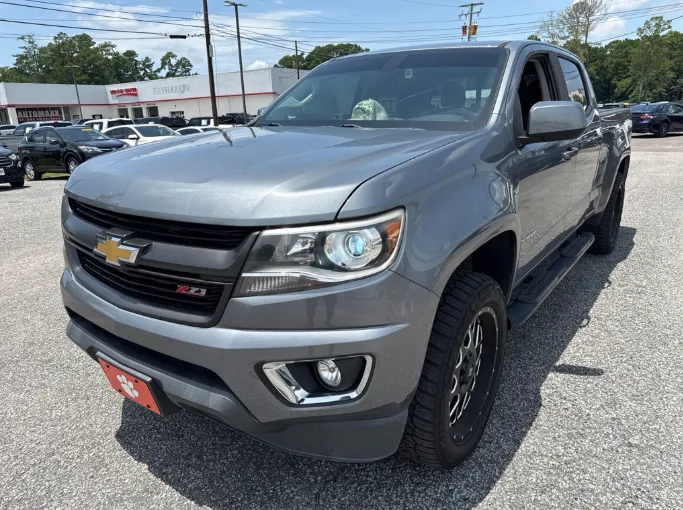 Gray 2018 Chevrolet Colorado Z71 for sale in Summerville, SC
