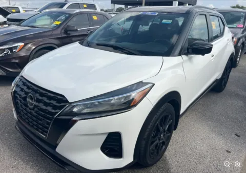 White 2023 Nissan Kicks SR for sale in Summerville, SC