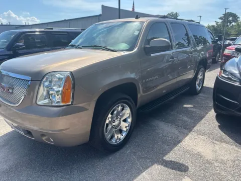 Another view of 2007 GMC Yukon XL SLT 1500 for sale in Summerville, SC at Automaxx of the Carolinas