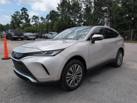More photos of 2024 Toyota Venza Limited at Automaxx of the Carolinas, SC