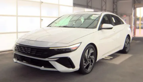 White 2025 Hyundai Elantra SEL Convenience for sale in Summerville, SC