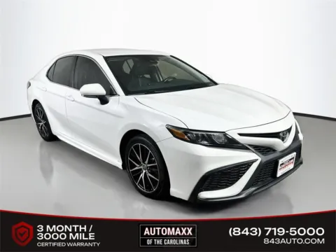 White 2023 Toyota Camry SE for sale in Summerville, SC
