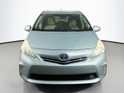 Photos of 2014 Toyota Prius v Three for sale in Summerville, SC at Automaxx of the Carolinas