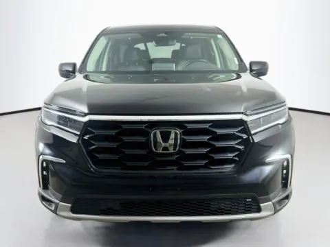 Photos of 2024 Honda Pilot EX-L for sale in Summerville, SC at Automaxx of the Carolinas
