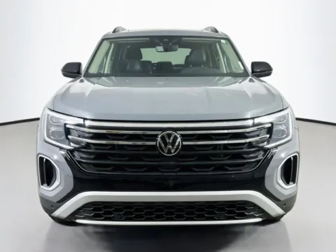 Photos of 2025 Volkswagen Atlas 2.0T Peak Edition for sale in Summerville, SC at Automaxx of the Carolinas