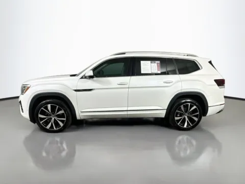 More photos of 2024 Volkswagen Atlas 2.0T SEL Premium R-Line at Automaxx of the Carolinas, SC