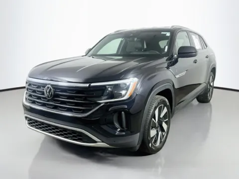 Another view of 2025 Volkswagen Atlas Cross Sport 2.0T SE w/Technology for sale in Summerville, SC at Automaxx of the Carolinas