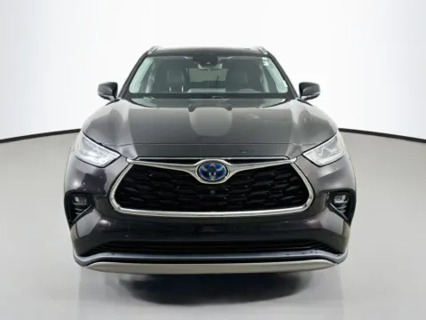 Photos of 2022 Toyota Highlander Hybrid Platinum for sale in Summerville, SC at Automaxx of the Carolinas