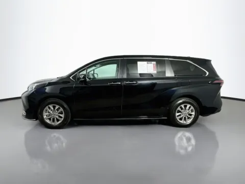 More photos of 2024 Toyota Sienna XLE at Automaxx of the Carolinas, SC