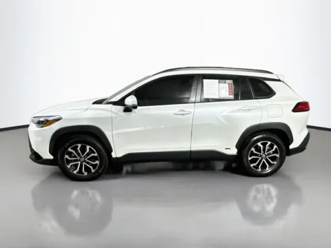 More photos of 2023 Toyota Corolla Cross Hybrid SE at Automaxx of the Carolinas, SC