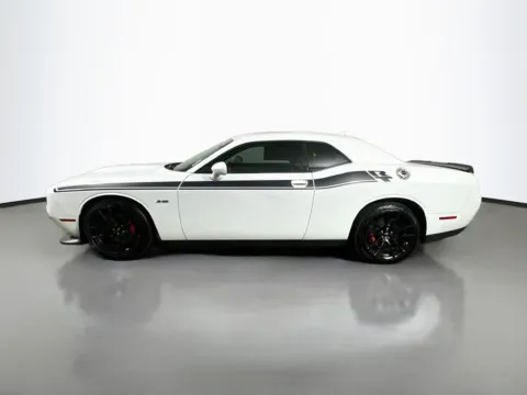 More photos of 2023 Dodge Challenger R/T at Automaxx of the Carolinas, SC