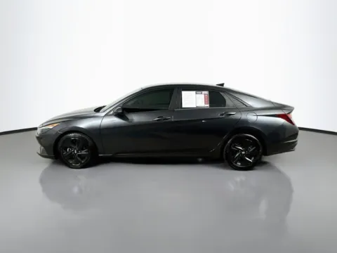 More photos of 2021 Hyundai Elantra SEL at Automaxx of the Carolinas, SC