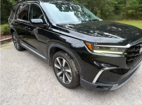 Black 2023 Honda Pilot Touring for sale in Summerville, SC