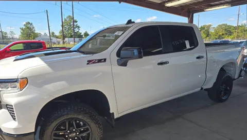 White 2024 Chevrolet Silverado 1500 LT Trail Boss for sale in Summerville, SC