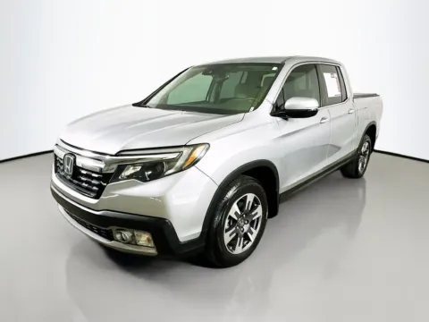 Another view of 2017 Honda Ridgeline RTL-E for sale in Summerville, SC at Automaxx of the Carolinas