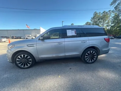 More photos of 2021 Lincoln Navigator Reserve at Automaxx of the Carolinas, SC